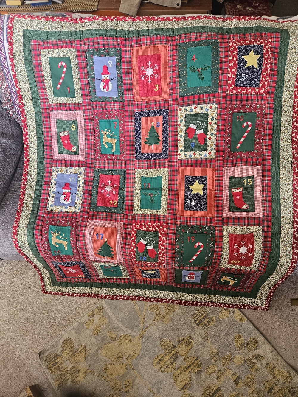 Handmade Holiday Advent Quilt - Christmas Countdown